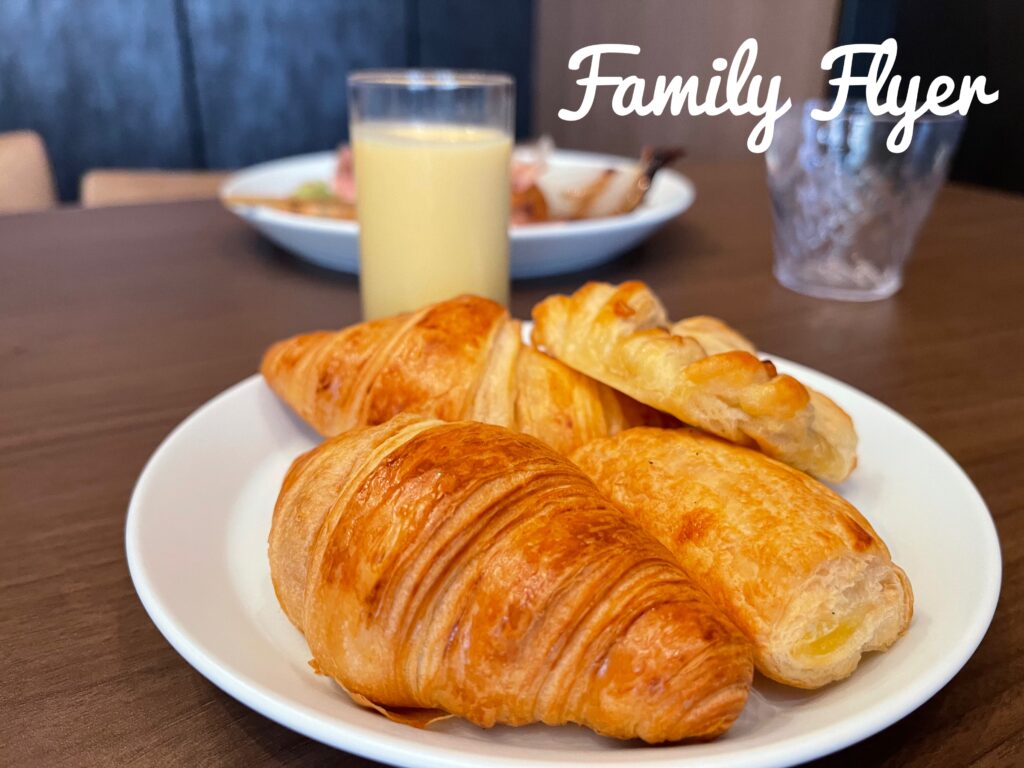 コートヤード大阪本町の朝食クロワッサン